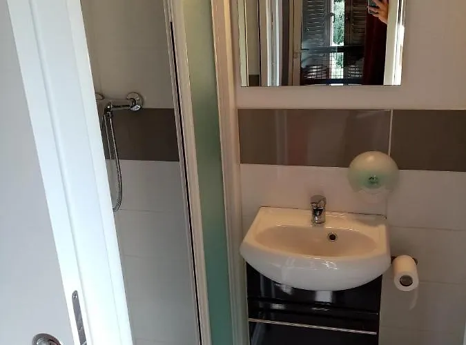 Le Relais De Monti 2* Mentona