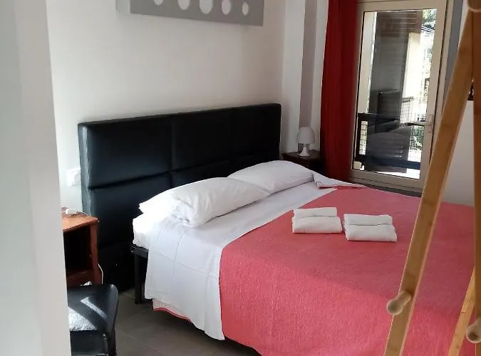 Le Relais De Monti 2* Mentona